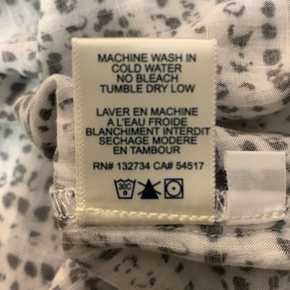 Anthropologie Cloth & Stone Small Black/White Key Hole Neckline Curved Hem Top - Picture 7 of 7